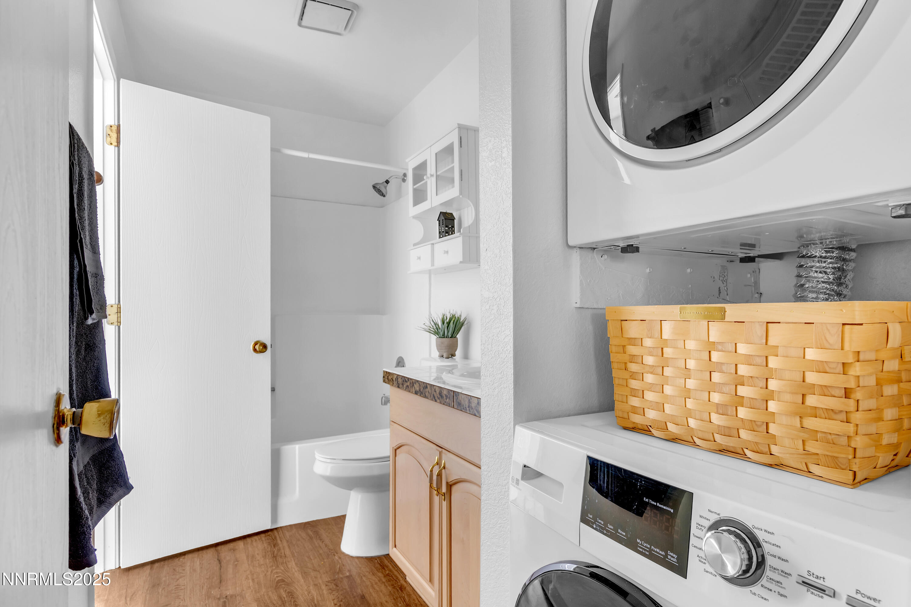 4593 Reggie Road Reno, NV 89502 - Photo 23 of 42 Reggie4593-019