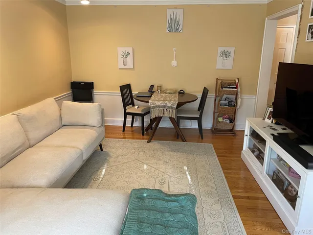 $319,990 | 43 North Forest Avenue, Unit C21, Rockville Centre, NY 11570