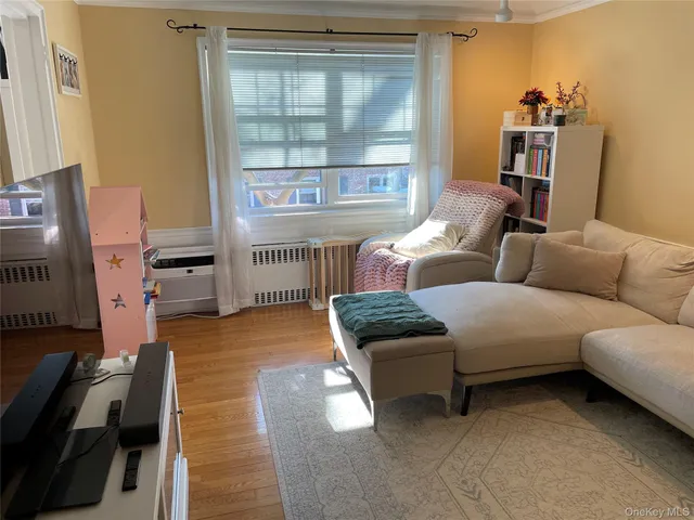 $319,990 | 43 North Forest Avenue, Unit C21, Rockville Centre, NY 11570