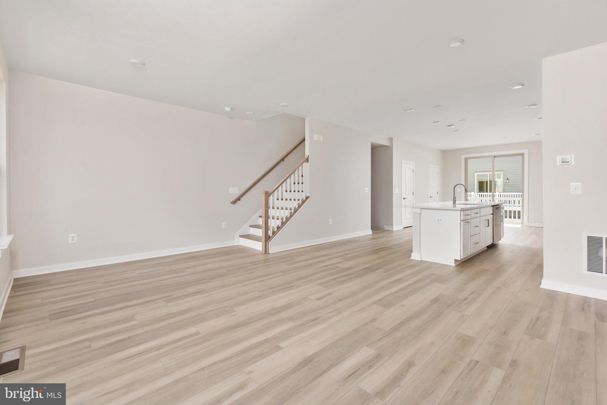 13658 Cobble Loop Woodbridge, VA 22193 - Photo 10 of 40