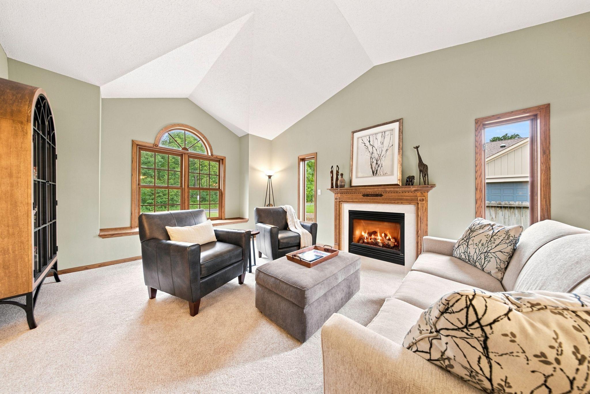624 Galahad Road North Hudson, WI 54016 - Photo 6 of 48 Gallery Image 6