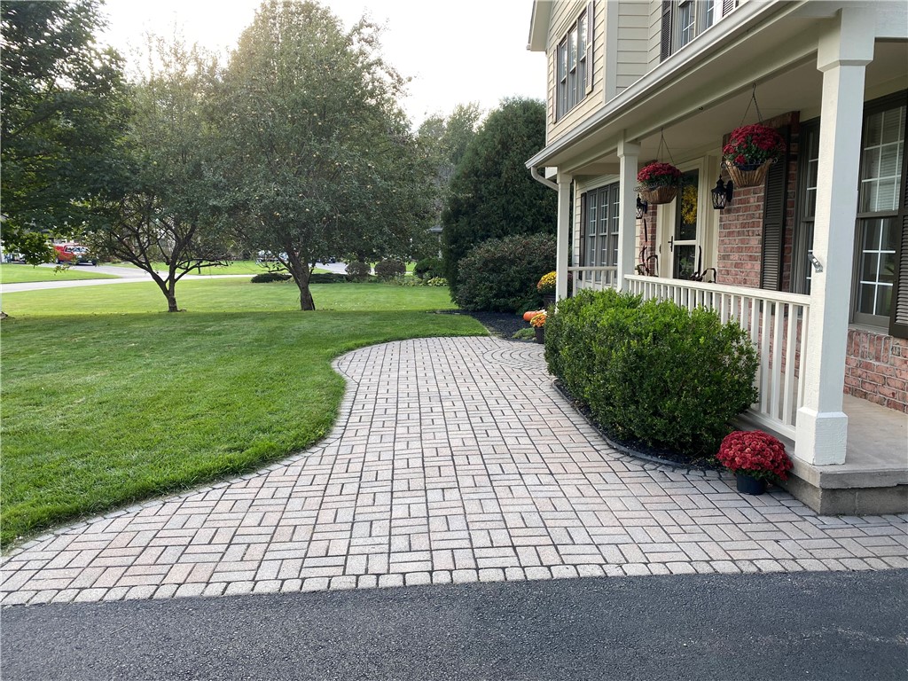 1092 Wickerton Lane Webster, NY 14580 - Photo 3 of 38 Beautiful front walkway.