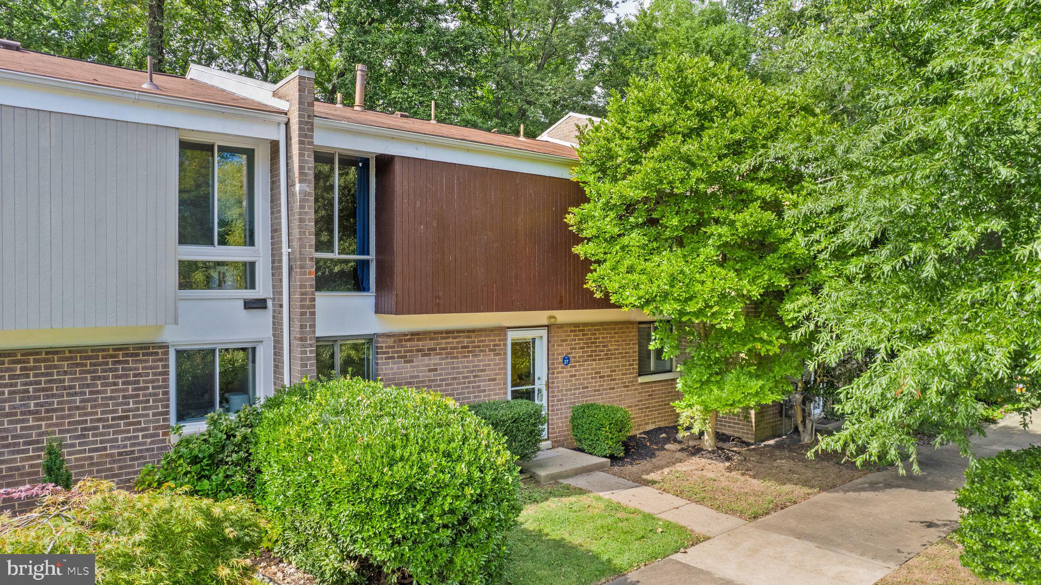 1727 Wainwright Drive Reston, VA 20190 - Photo 1 of 49