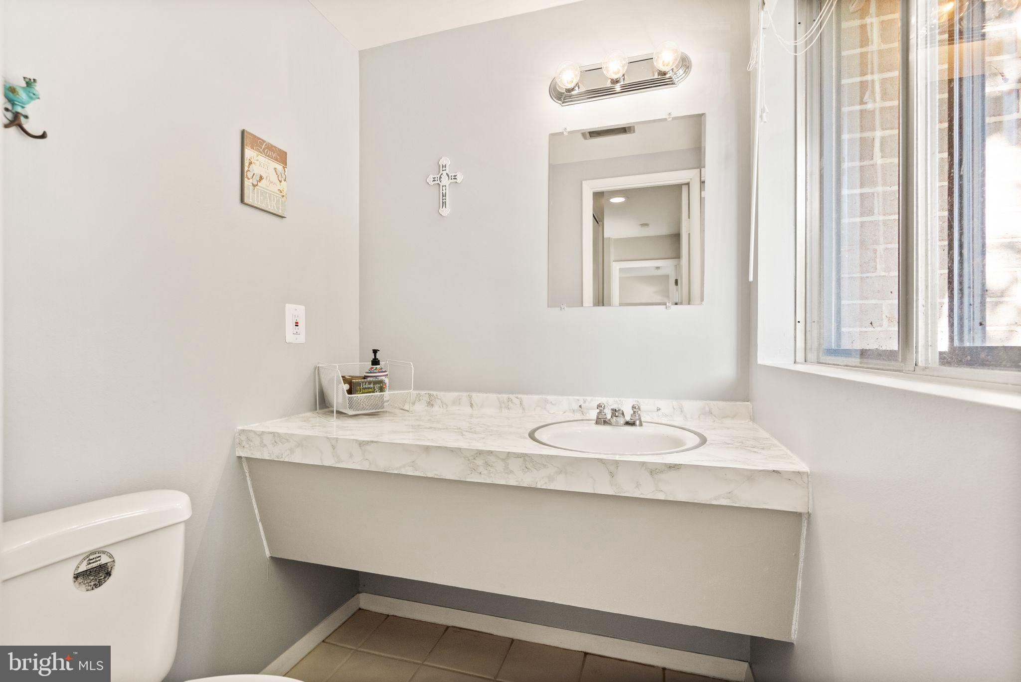 1727 Wainwright Drive Reston, VA 20190 - Photo 22 of 49