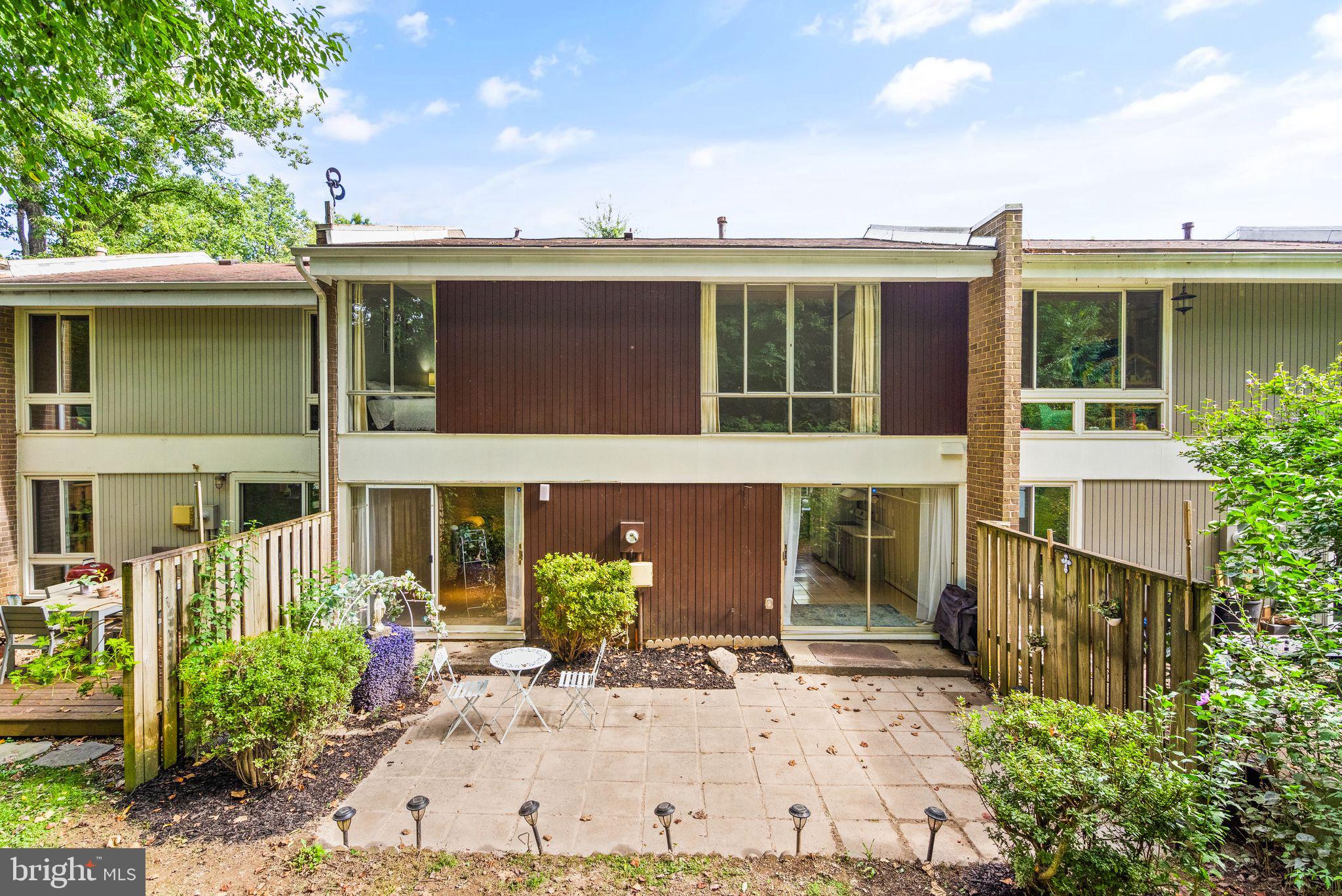 1727 Wainwright Drive Reston, VA 20190 - Photo 37 of 49