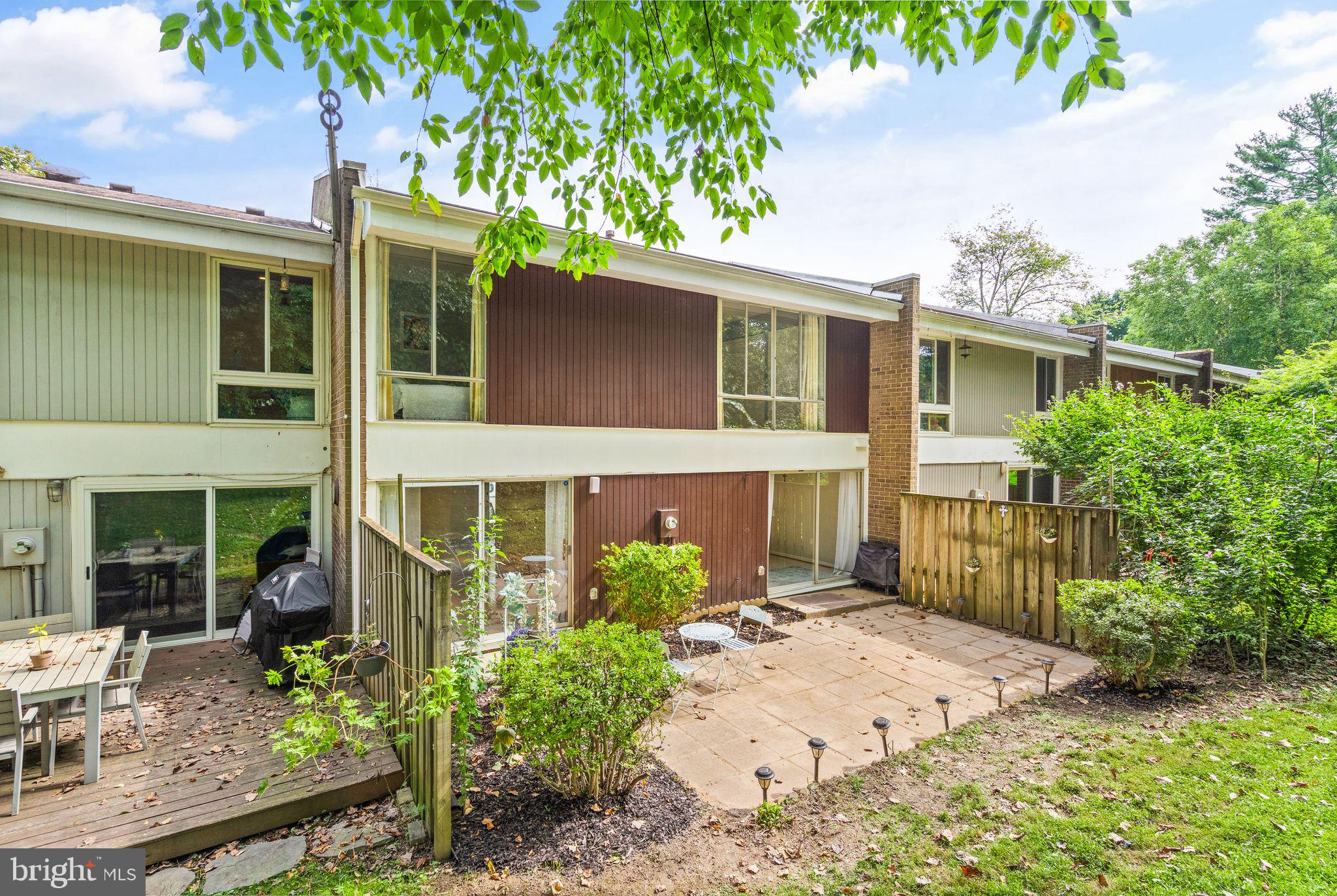 1727 Wainwright Drive Reston, VA 20190 - Photo 38 of 49