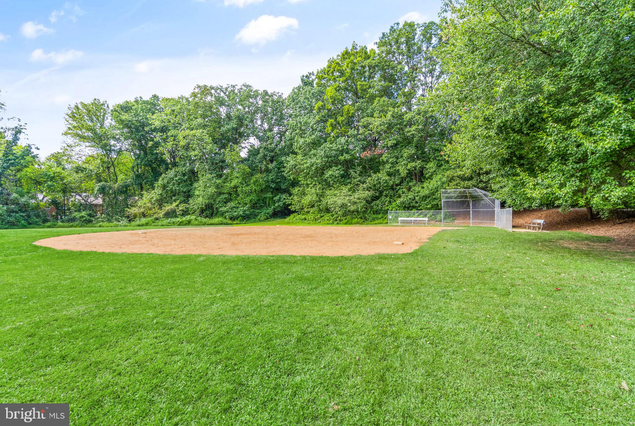 1727 Wainwright Drive Reston, VA 20190 - Photo 45 of 49