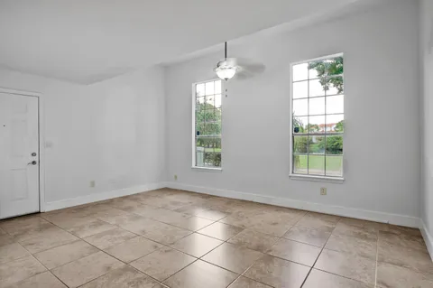 $229,900 | 1275 Crystal Way, Unit K, Delray Beach, FL 33444
