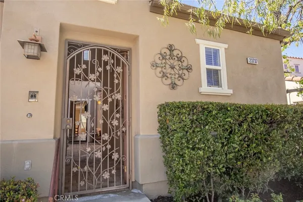 a view of a entryway