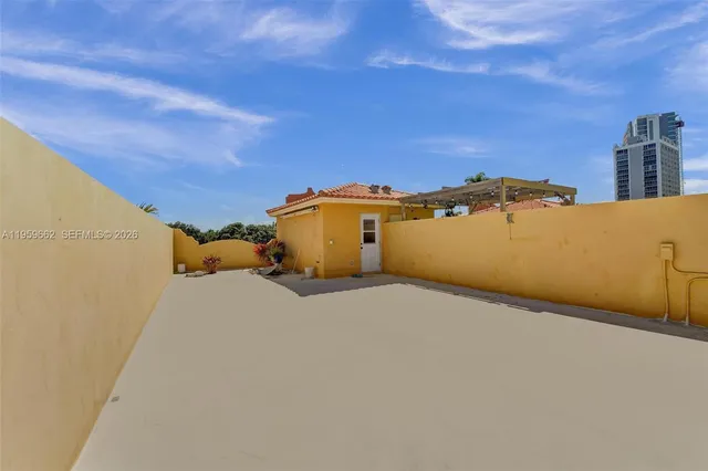 $872,000 | 1617 Harrison Street, Unit 3, Hollywood, FL 33020