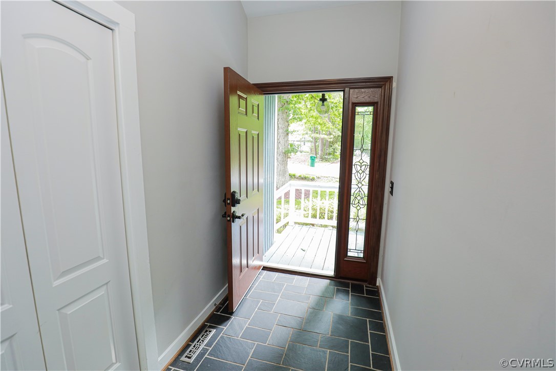 1606 Headwaters Road Midlothian, VA 23113 - Photo 3 of 43