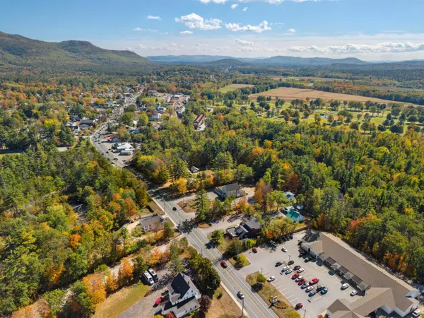 $4,400,000 | 2906 White Mountain Highway, Conway, NH 03860