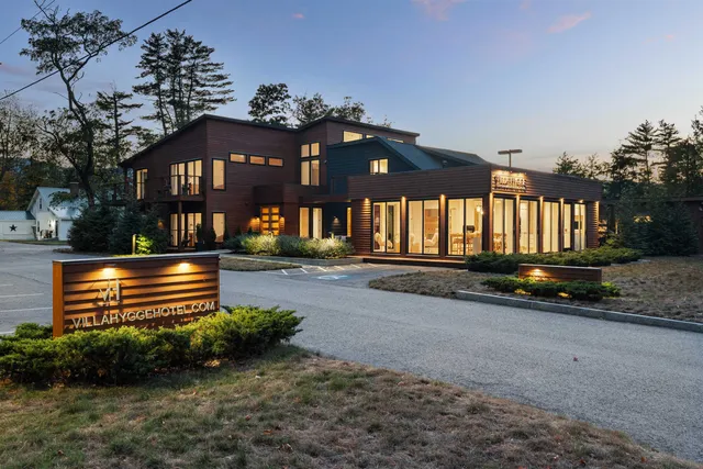 $4,400,000 | 2906 White Mountain Highway, Conway, NH 03860