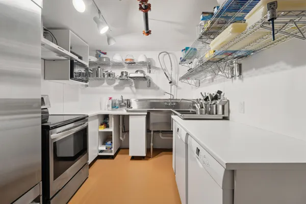 $4,400,000 | 2906 White Mountain Highway, Conway, NH 03860