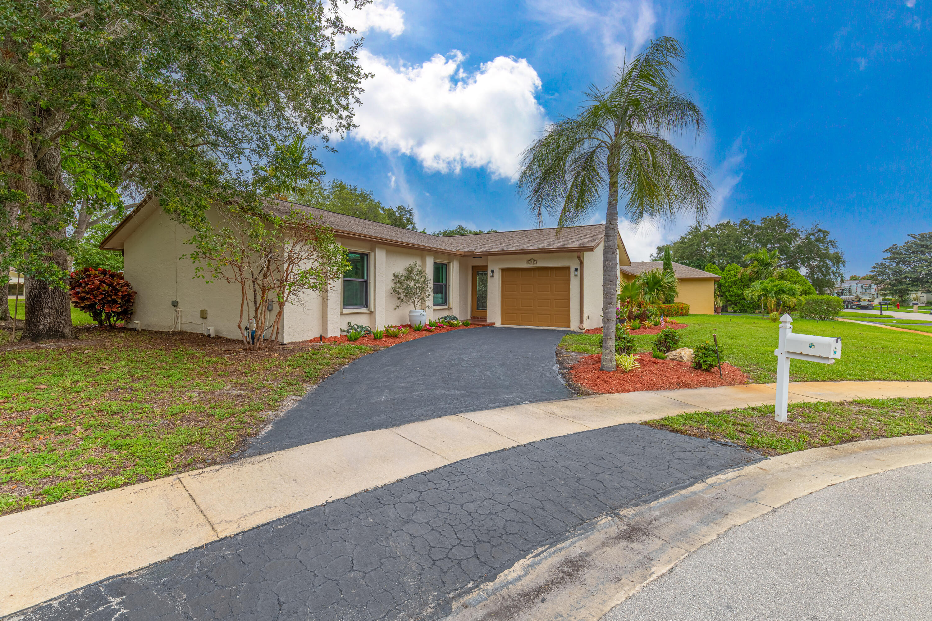 18085 102nd Way South Boca Raton, FL 33498 - Photo 36 of 50 Front Home