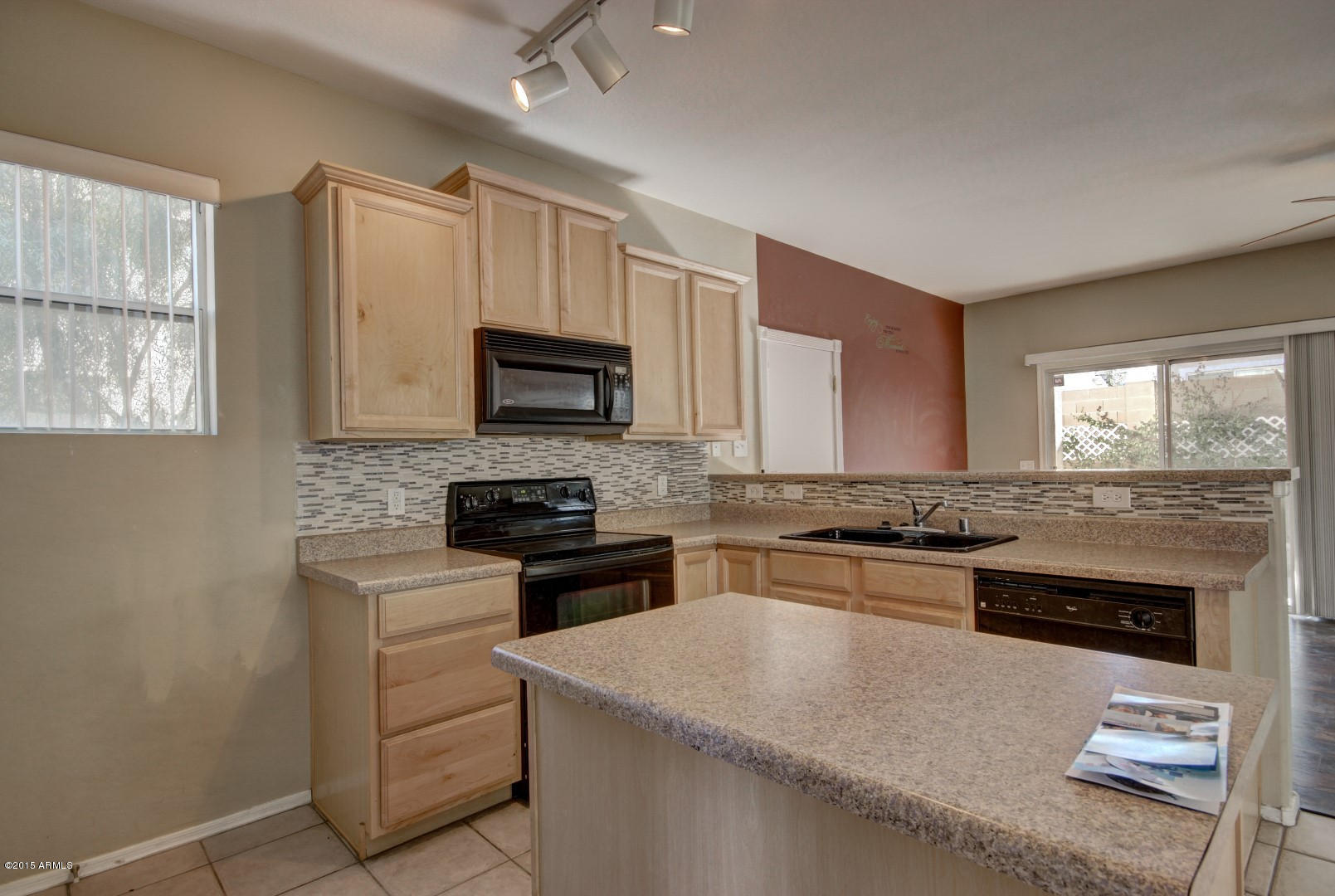 4217 West Maldonado Road Phoenix, AZ 85041 - Photo 13 of 35 Maldonado (10)