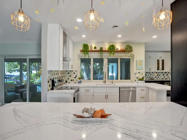 $2,075,000 | 3821 Northeast 29th Avenue, Lighthouse Point, FL 33064