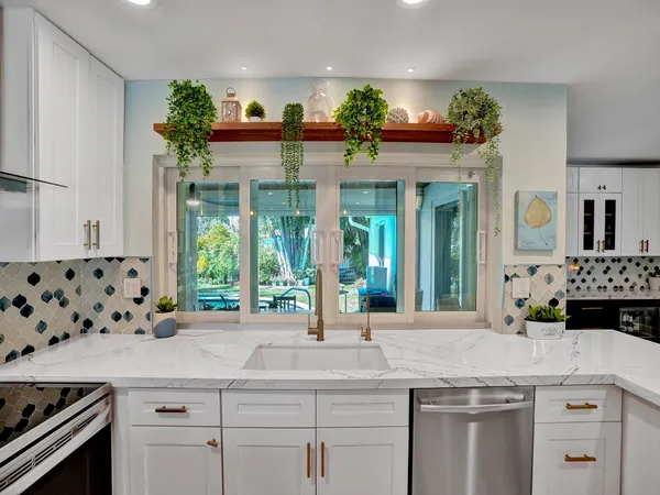 $2,075,000 | 3821 Northeast 29th Avenue, Lighthouse Point, FL 33064