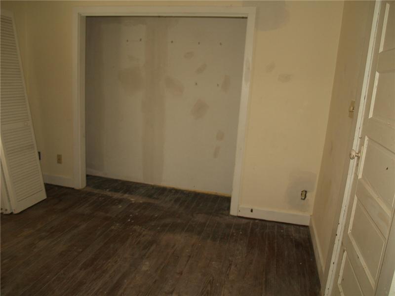 326 South Roena Street Indianapolis, IN 46241 - Photo 3 of 6 Gallery Image 3
