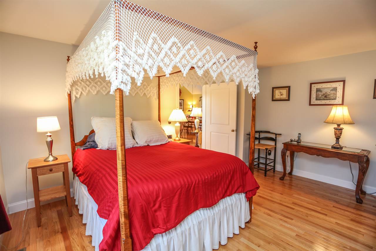 19 Shaker Hill Road Hooksett, NH 03106 - Photo 21 of 40