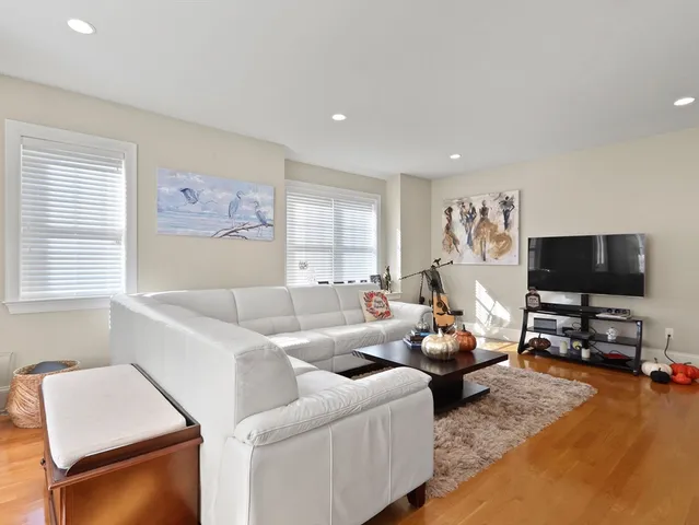 $5,700 | 105-107 North Street, Unit 105, Newton, MA 02460