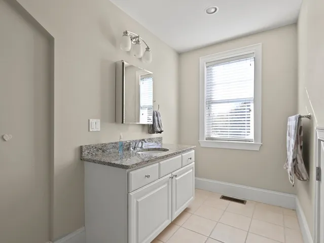 $5,700 | 105-107 North Street, Unit 105, Newton, MA 02460