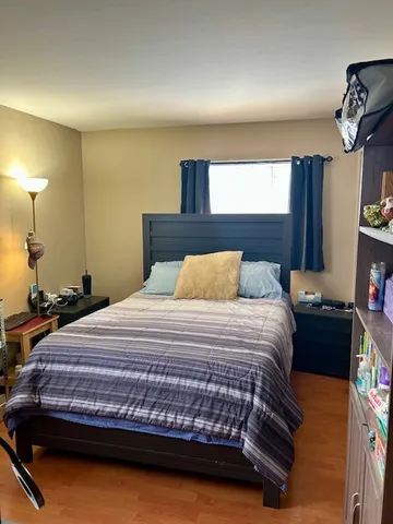 $325,000 | 485 Washington Boulevard, Hoffman Estates, IL 60169