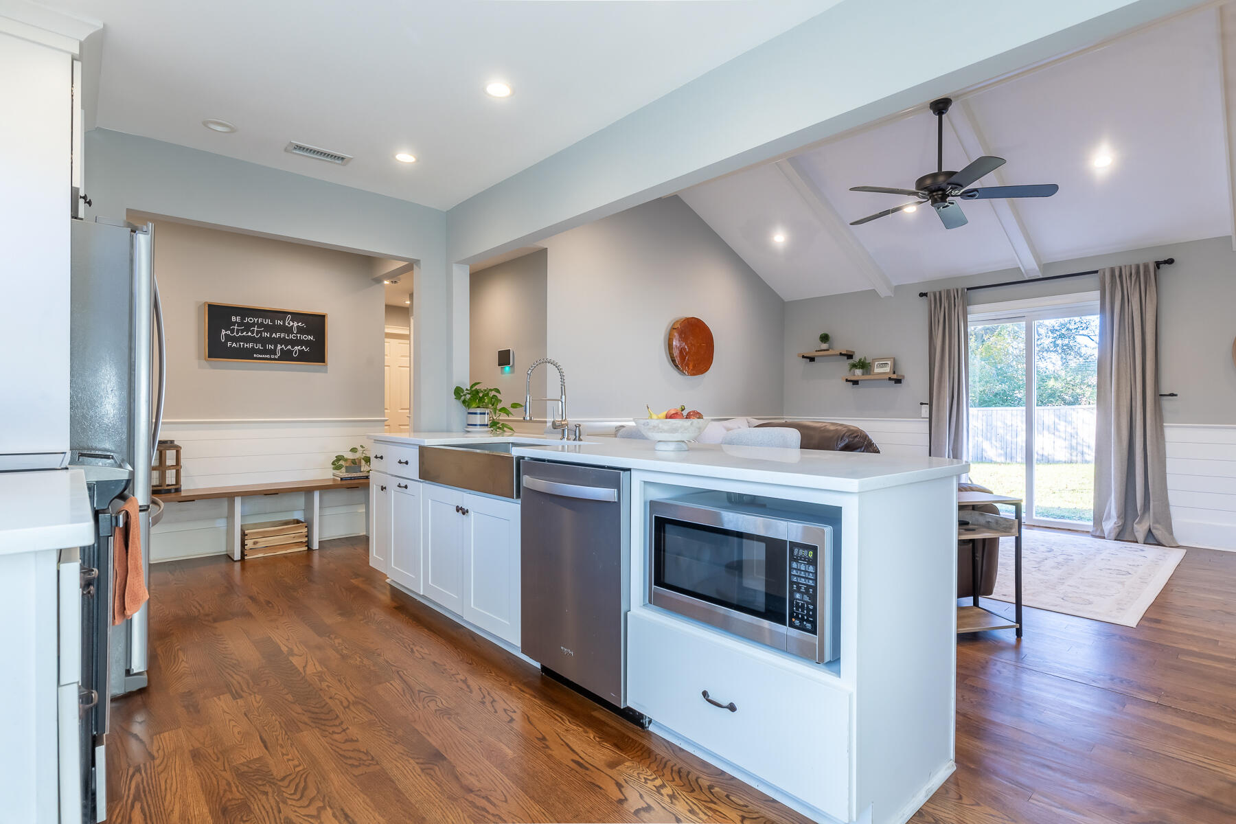 223 Trinity Place Ladson, SC 29456 - Photo 13 of 36 Stainless steel appliances