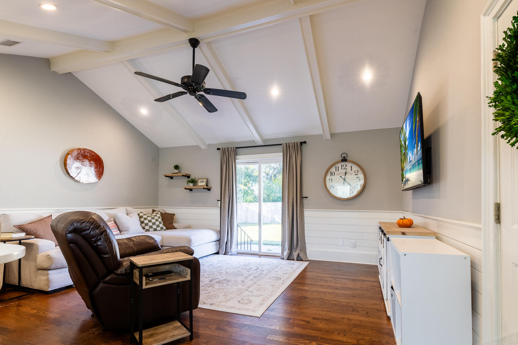 223 Trinity Place Ladson, SC 29456 - Photo 18 of 36 Living room!