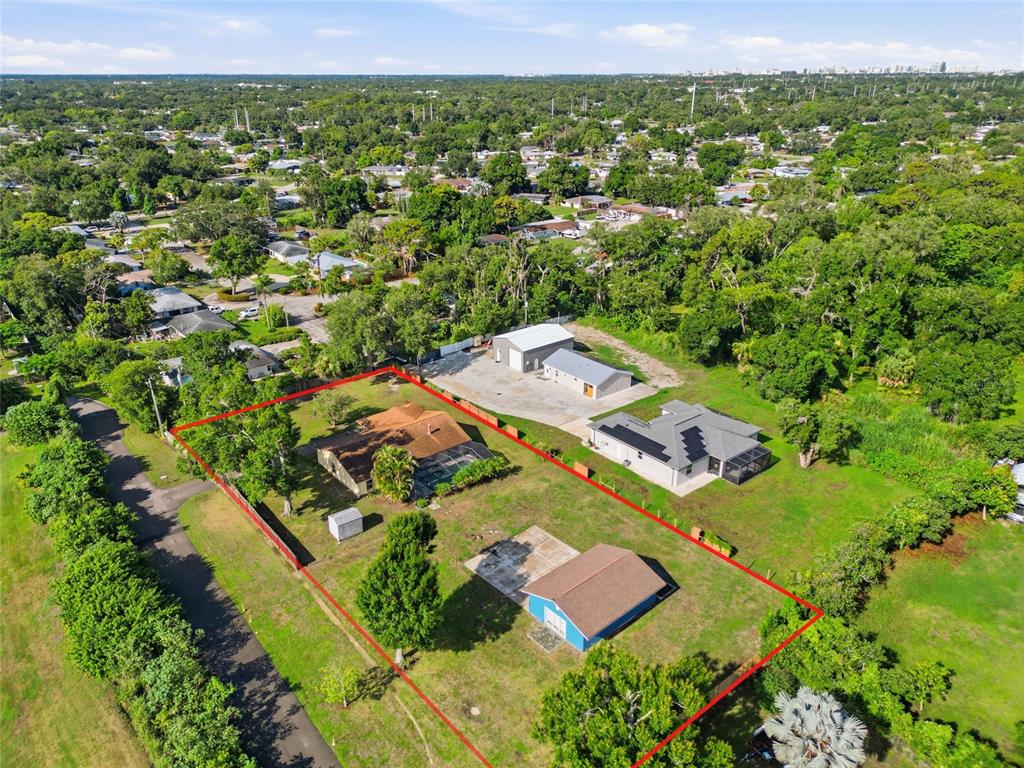 2951 Gocio Road Sarasota, FL 34235 - Photo 48 of 49