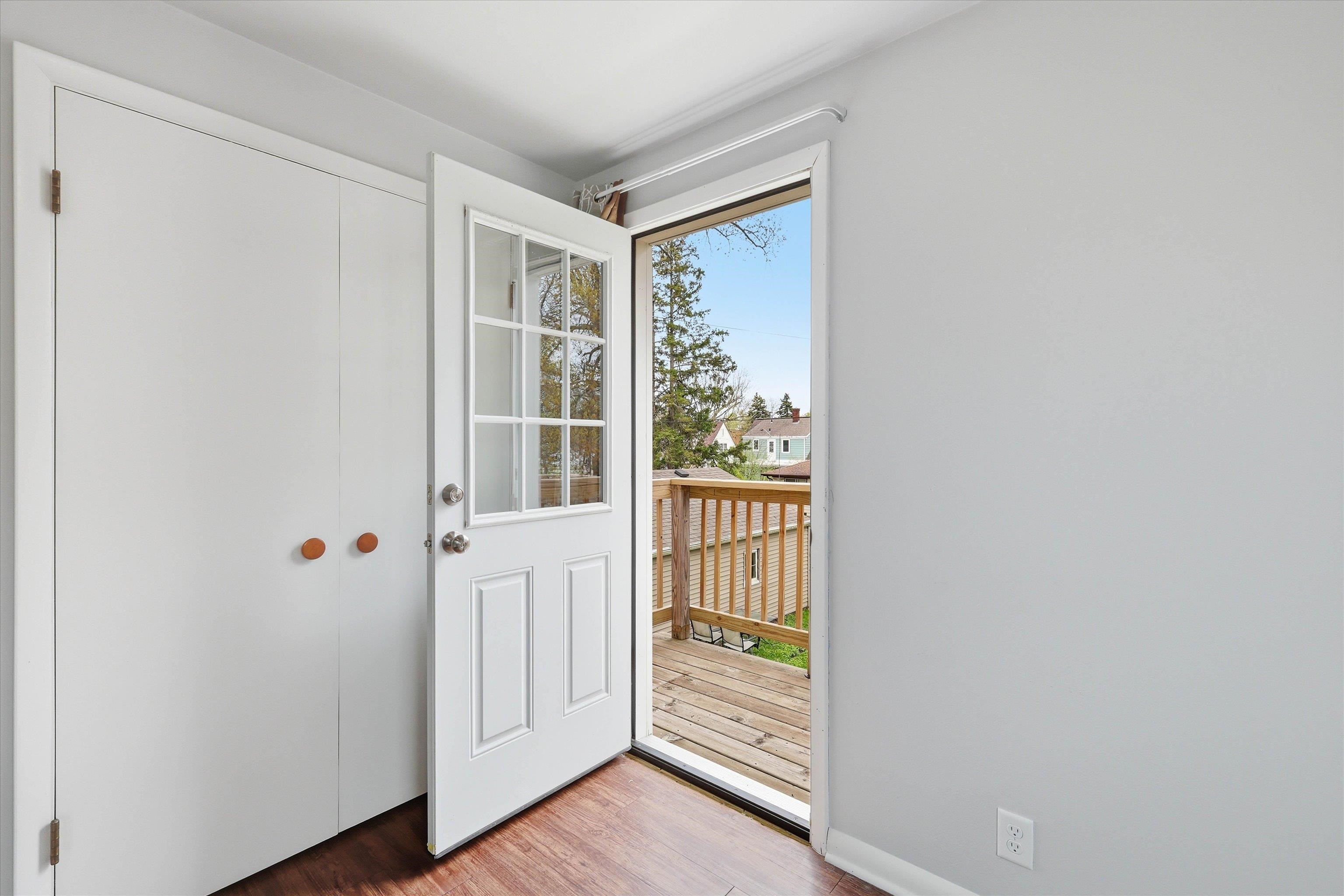 1219 West Packard Street Appleton, WI 54914 - Photo 13 of 25