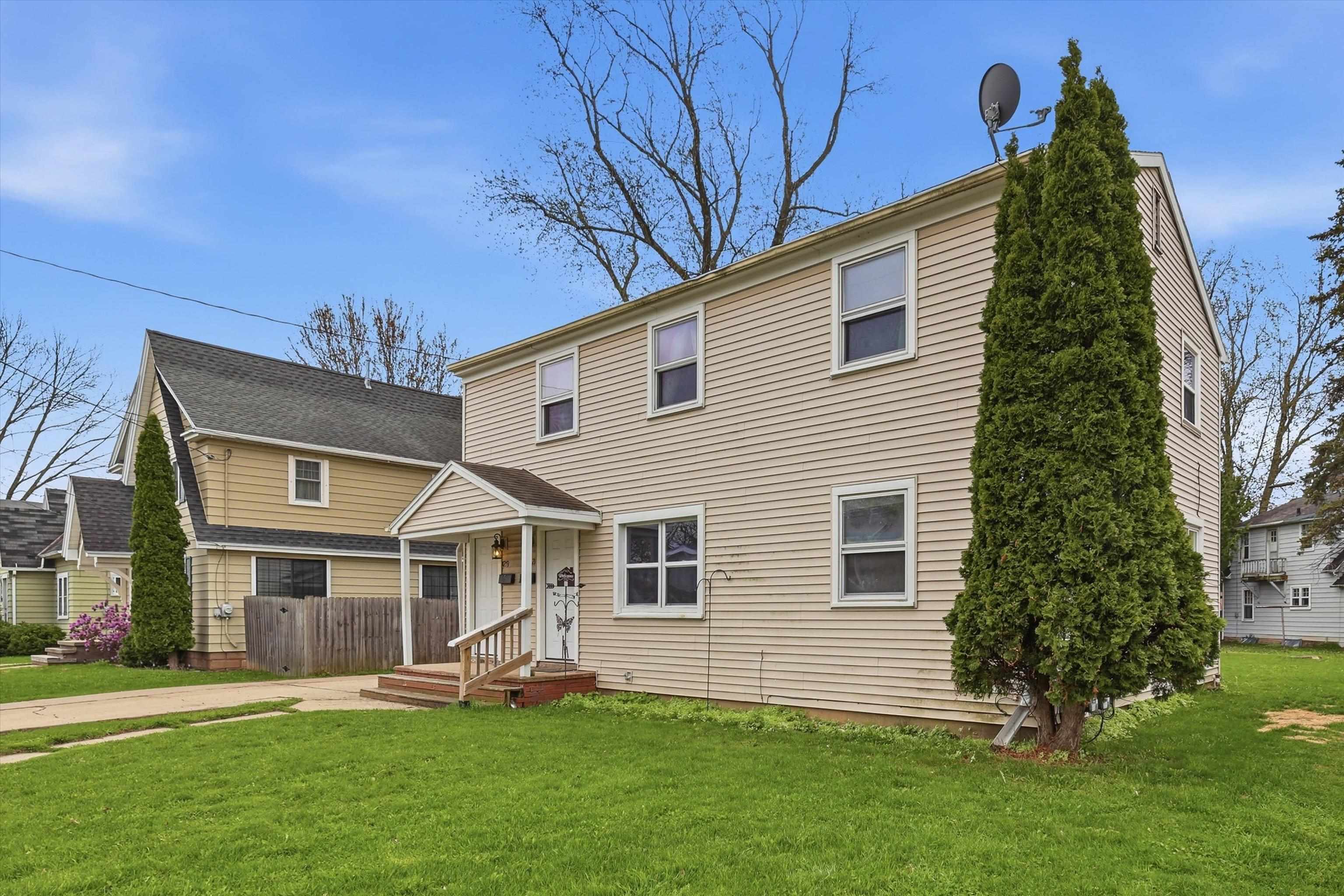 1219 West Packard Street Appleton, WI 54914 - Photo 3 of 25