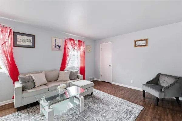 $269,900 | 1219 West Packard Street, Appleton, WI 54914