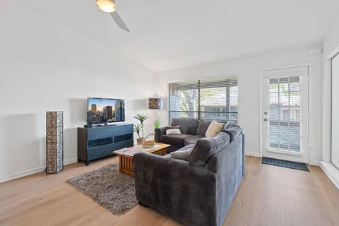 $445,000 | 1101 Hollow Creek Drive, Unit 2203, Austin, TX 78704