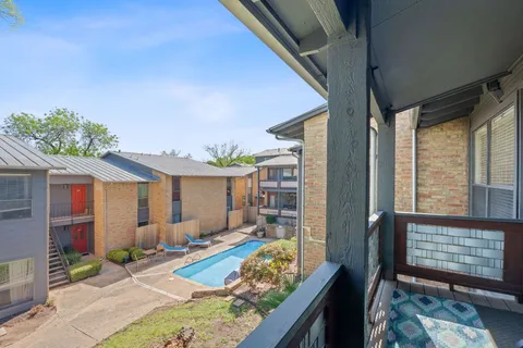 $445,000 | 1101 Hollow Creek Drive, Unit 2203, Austin, TX 78704