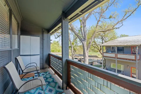 $445,000 | 1101 Hollow Creek Drive, Unit 2203, Austin, TX 78704
