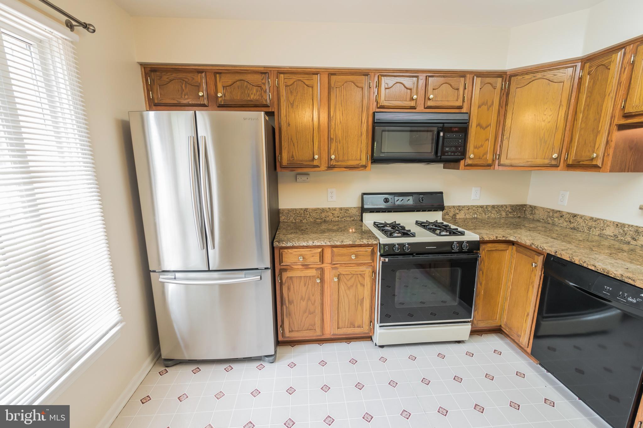 6509 Hubbardton Way Springfield, VA 22150 - Photo 7 of 31 Kitchen