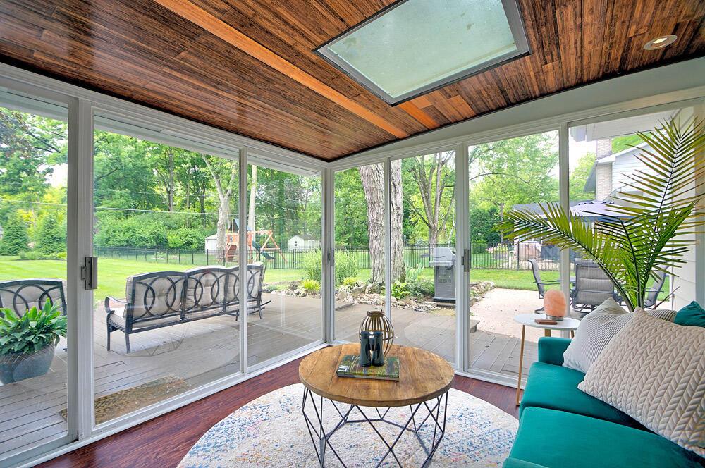 2425 Merbrook Road Columbus, OH 43235 - Photo 14 of 49 Sunroom/Screened-In Porch