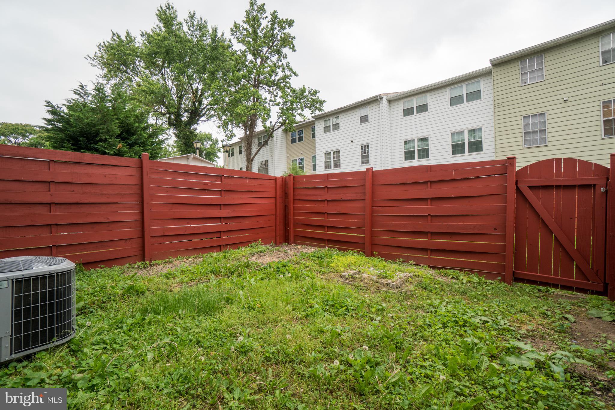 1440 Featherstone Road Woodbridge, VA 22191 - Photo 23 of 23 Fenced-in Yard