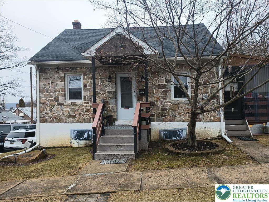 2543 South Law Street Allentown, PA 18103 - Photo 1 of 17 a front view of a house with a yard