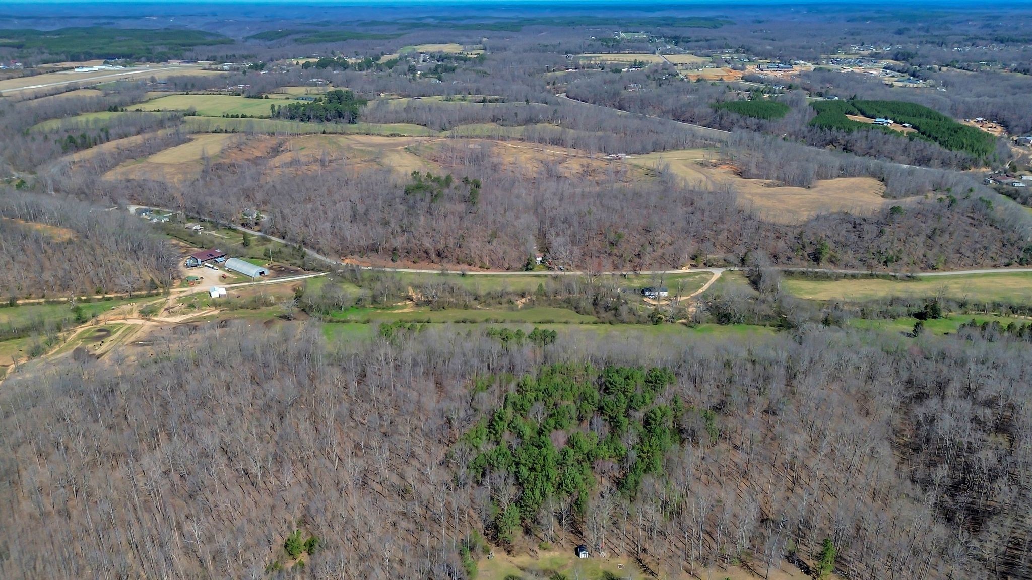 391 Wildcat Branch Road Hohenwald, TN 38462 - Photo 8 of 29 Gallery Image 8