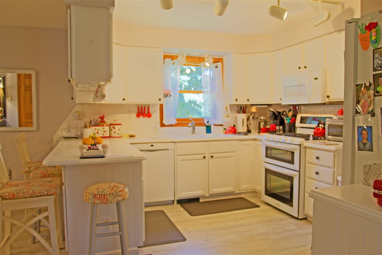 6667 East Harrys Road Traverse City, MI 49684 - Photo 15 of 54 1879097-14.JPG