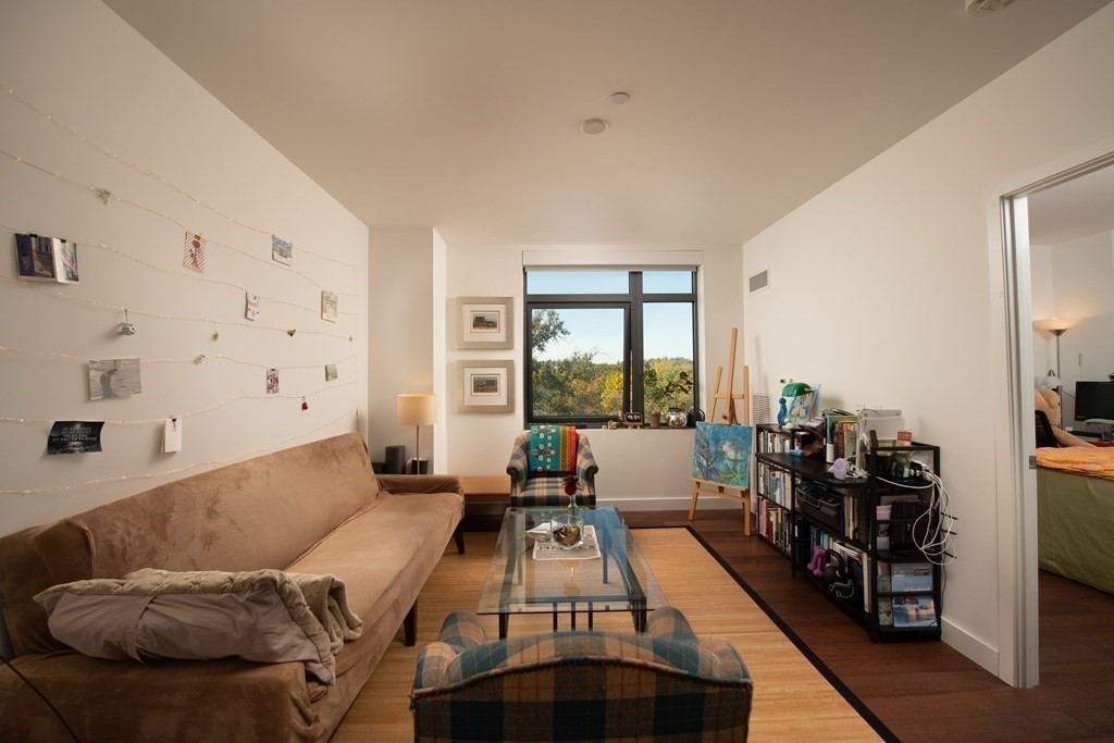 80 Fenwood Road, Unit 610 Boston, MA 02115 - Photo 4 of 18 Gallery Image 4