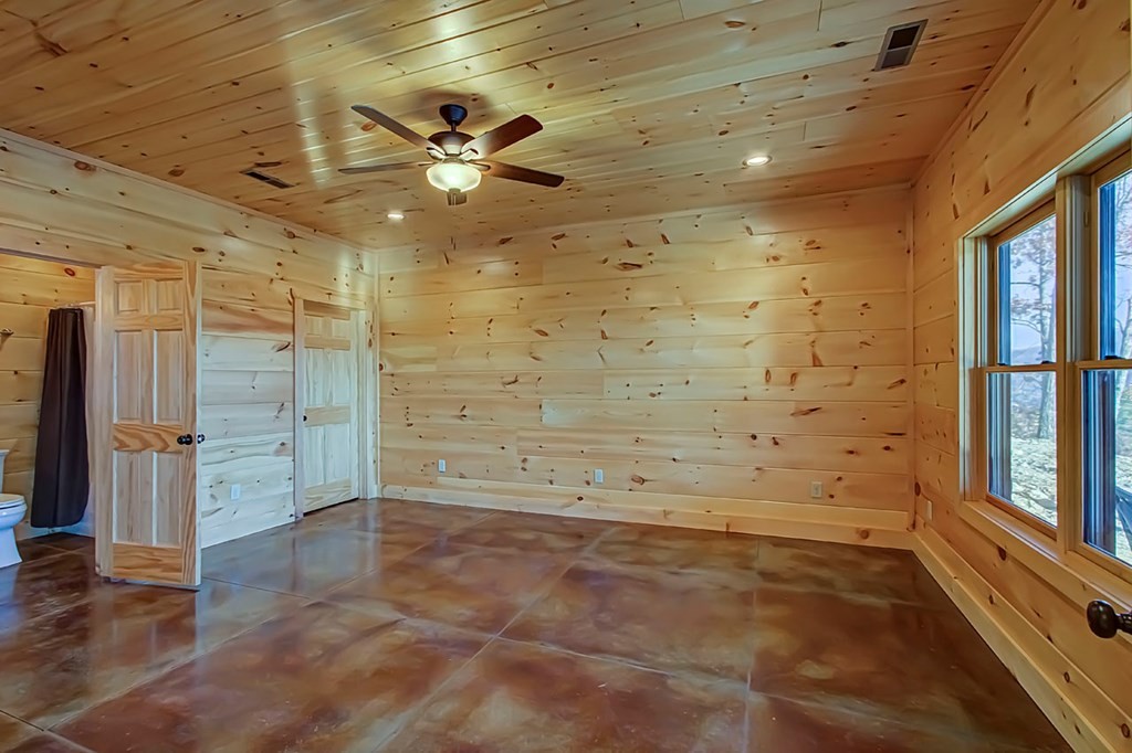 2610 Hatcher Mountain Road Sevierville, TN 37862 - Photo 64 of 72 Gallery Image 64