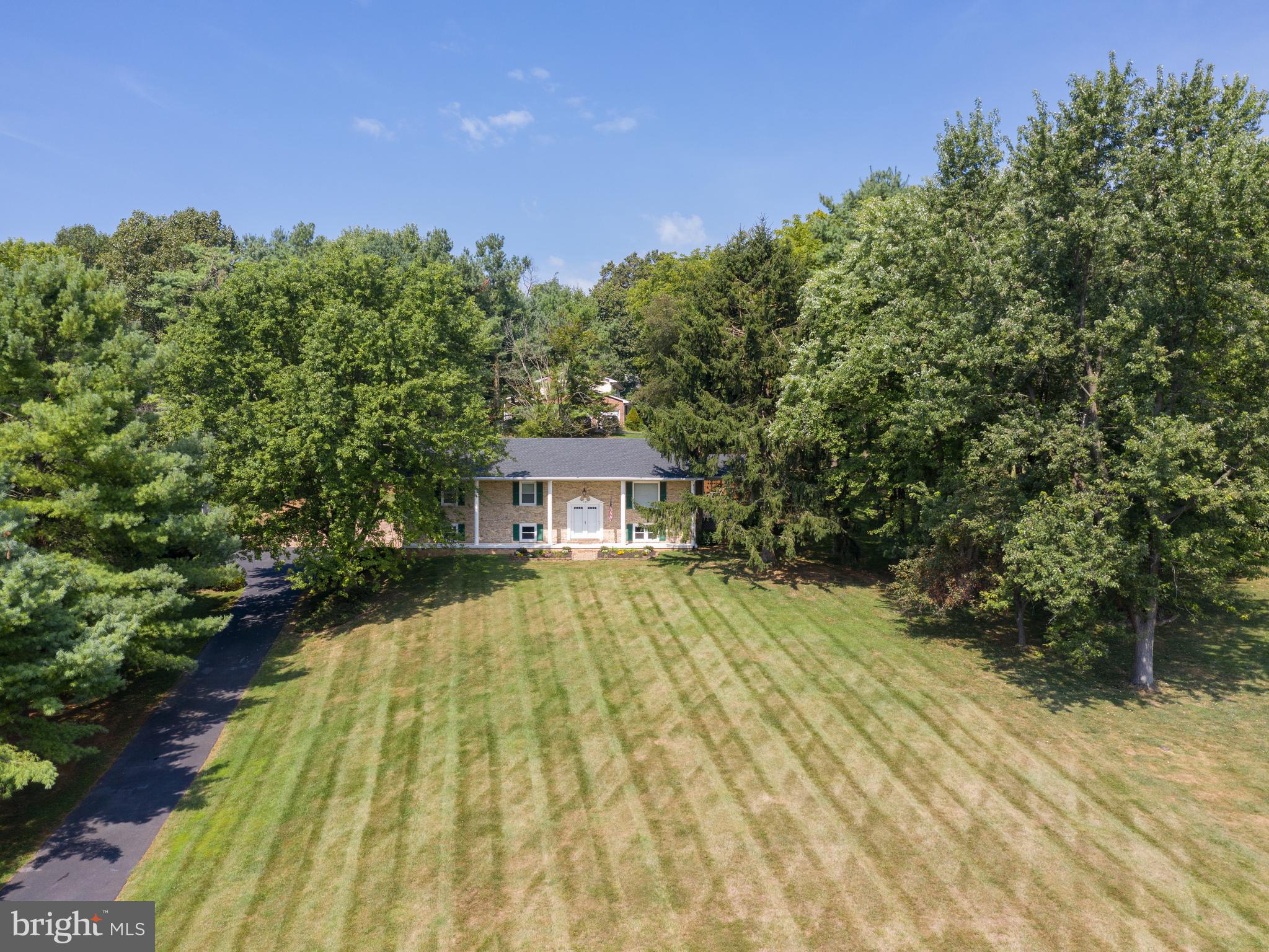 139 Stonebrook Road Winchester, VA 22602 - Photo 4 of 38 Gallery Image 4