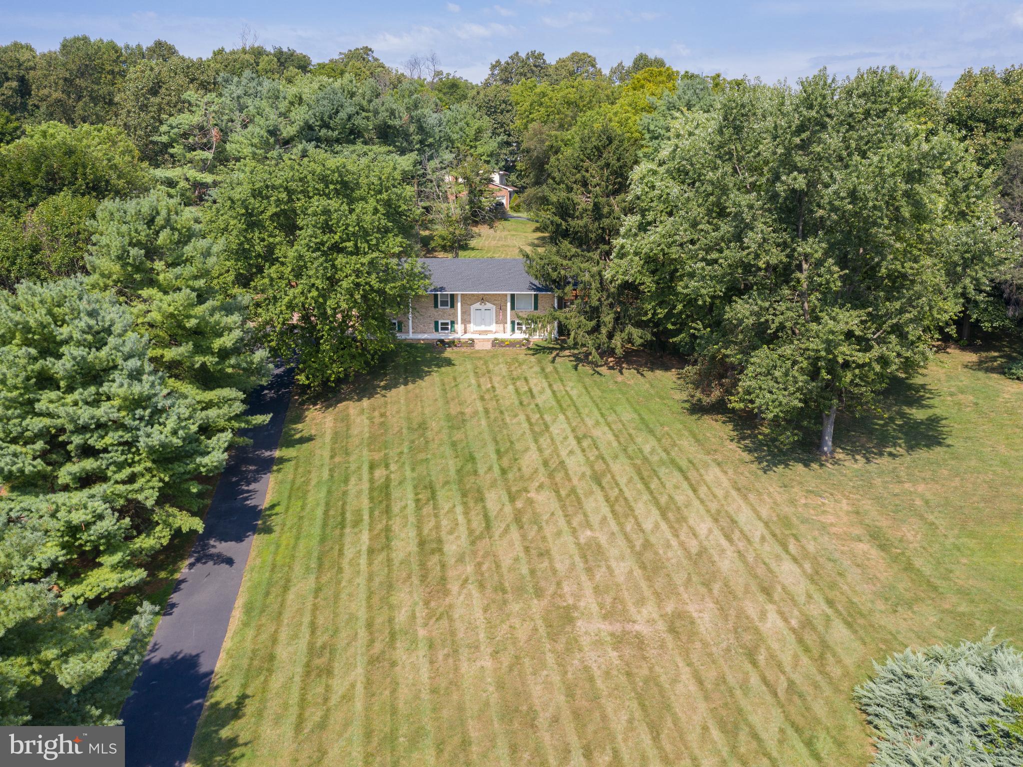 139 Stonebrook Road Winchester, VA 22602 - Photo 5 of 38 Gallery Image 5