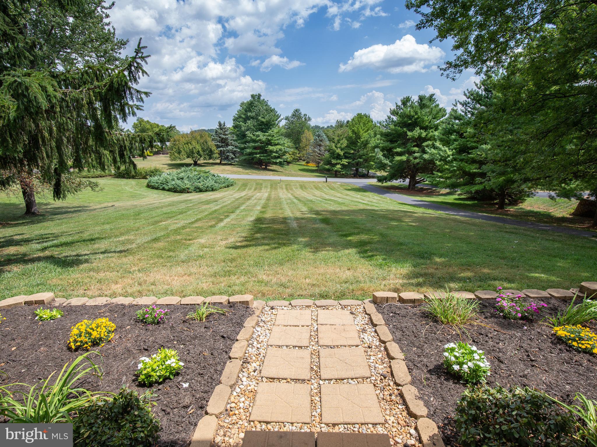 139 Stonebrook Road Winchester, VA 22602 - Photo 7 of 38 Gallery Image 7