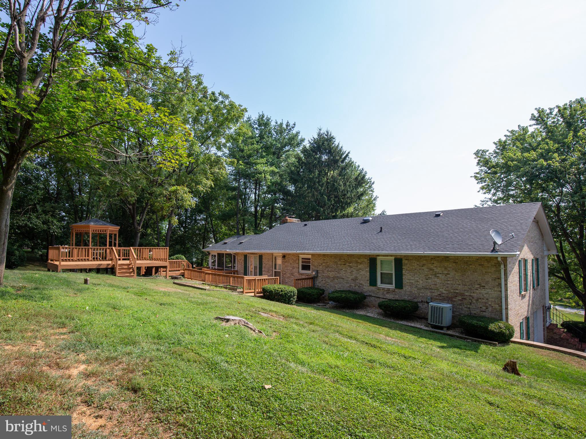 139 Stonebrook Road Winchester, VA 22602 - Photo 9 of 38 Gallery Image 9