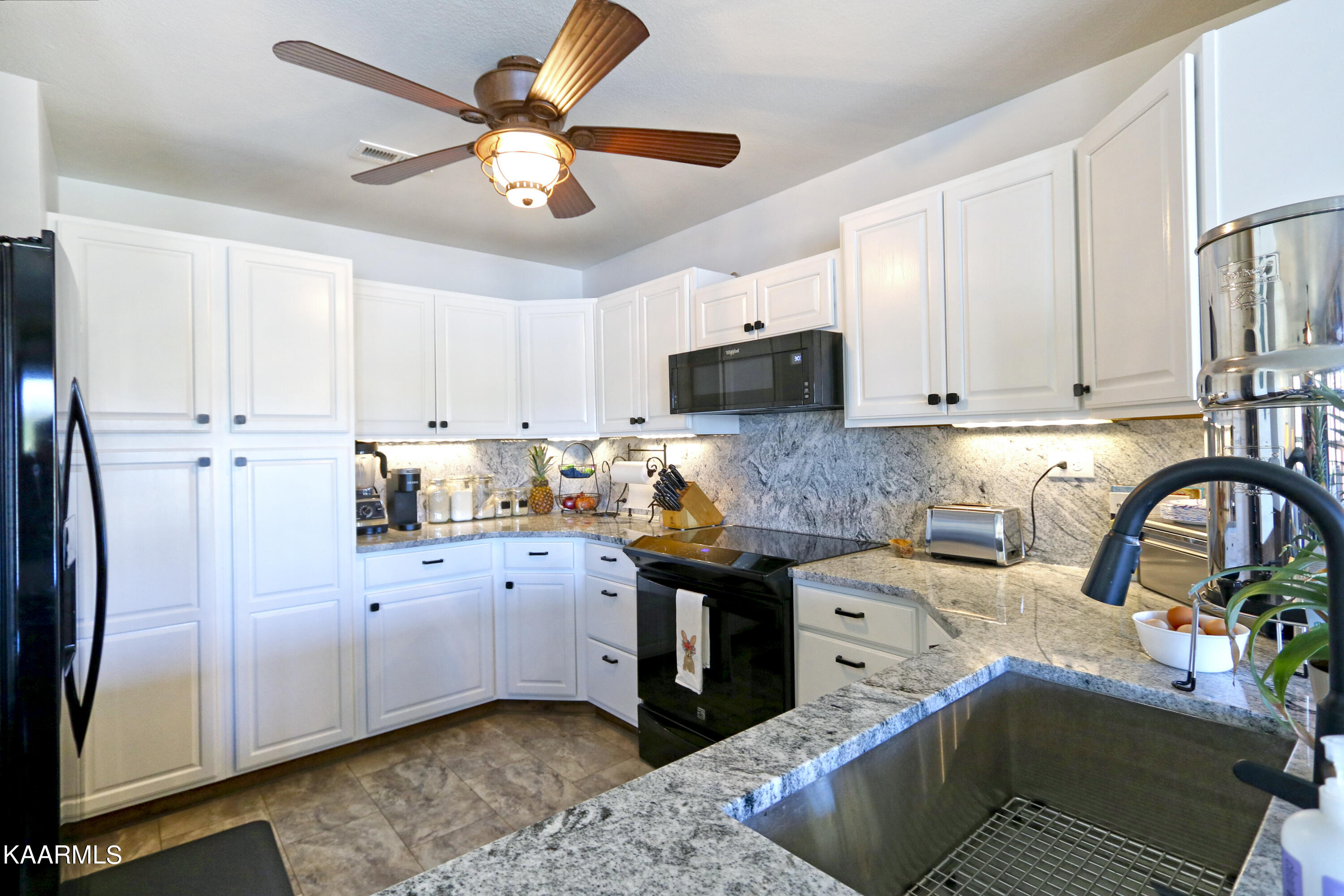 5771 Beals Chapel Road Lenoir City, TN 37772 - Photo 32 of 60 34_Kitchen V2