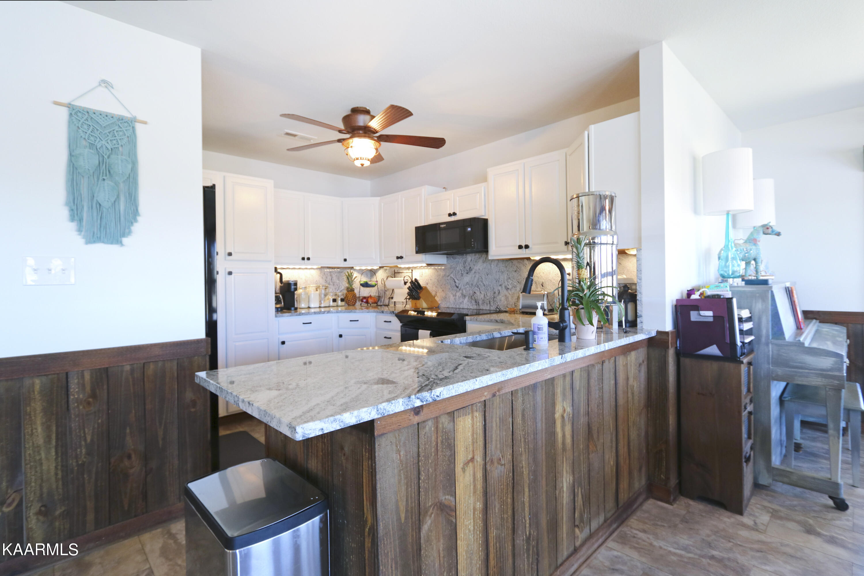 5771 Beals Chapel Road Lenoir City, TN 37772 - Photo 35 of 60 37_Kitchen V5